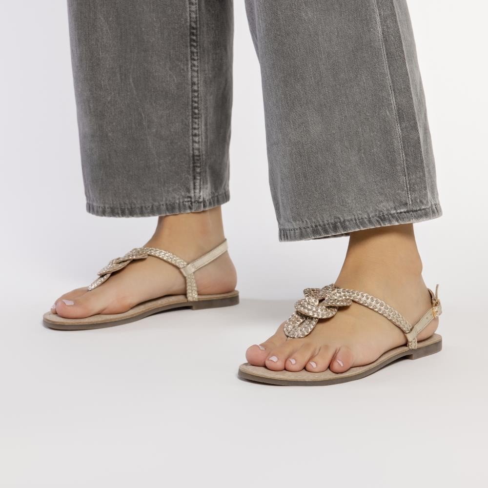 ESCLAVA ENGARZADA ORO