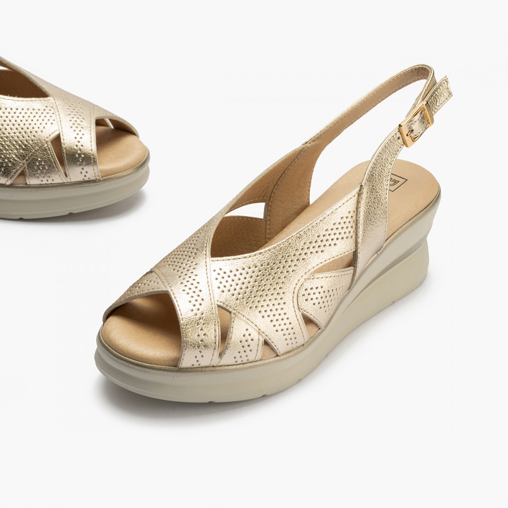 SANDALIA MICROPUNTOS ORO