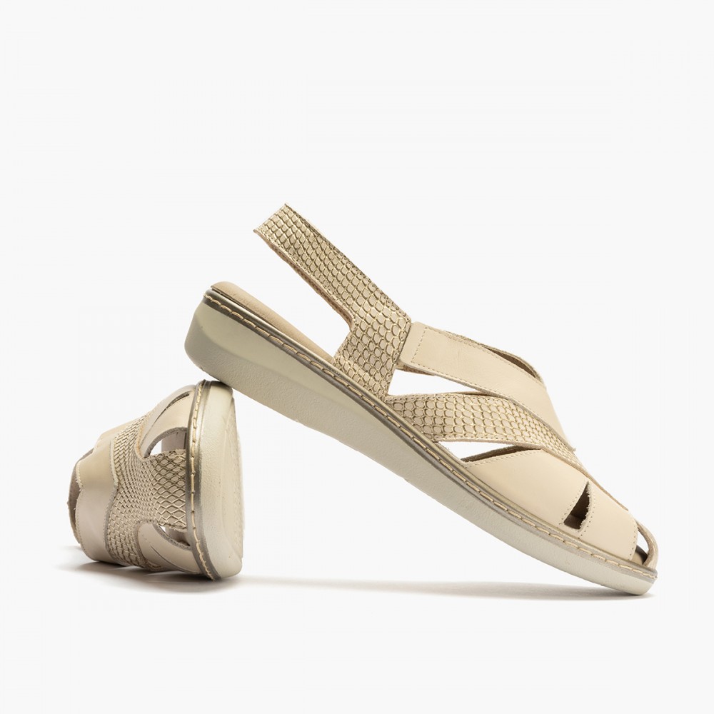 SANDALIA PUNTA CERRADA ORO