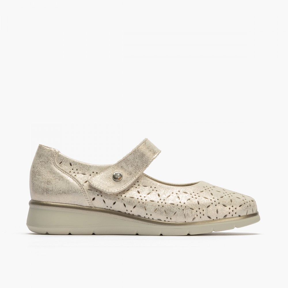 MERCEDES CON PICADOS ORO