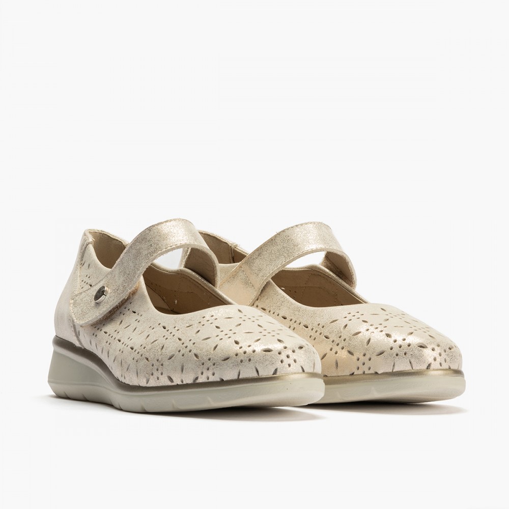 MERCEDES CON PICADOS ORO