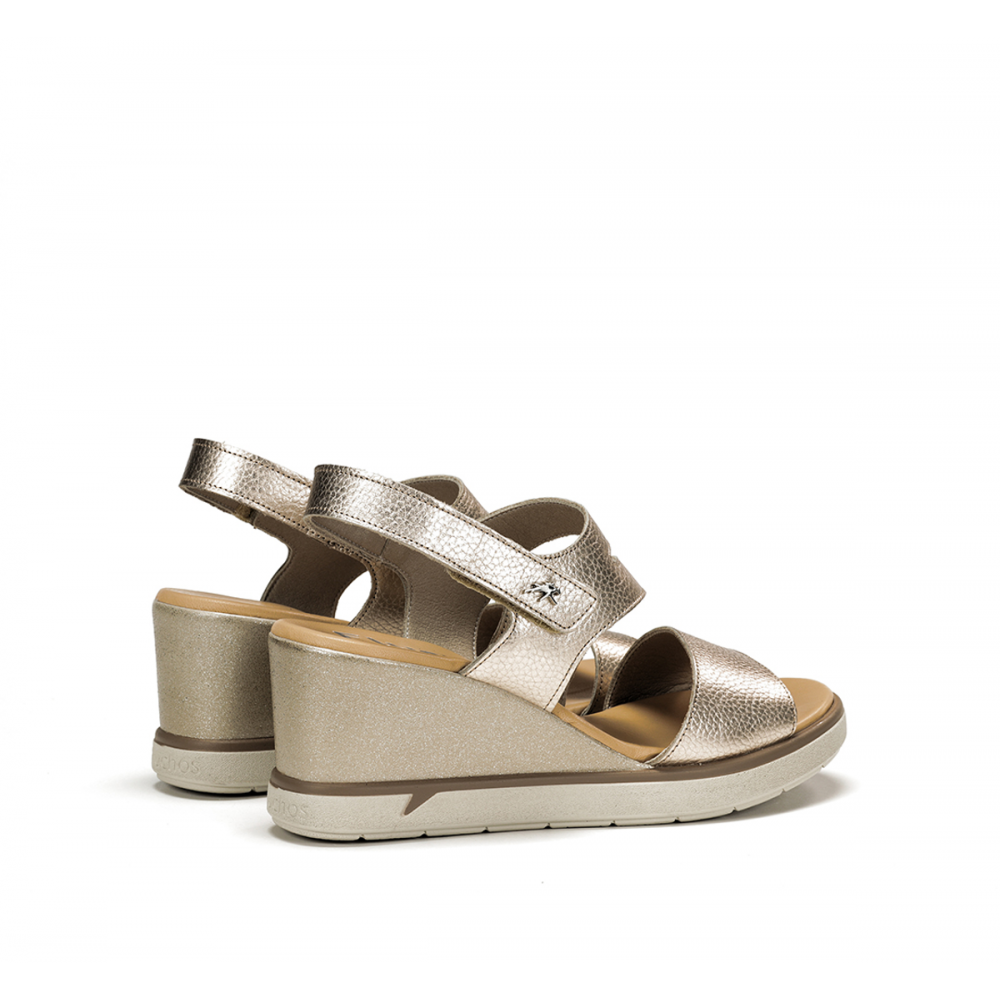 SANDALIA CUÑA ALUMINIO PLATINO