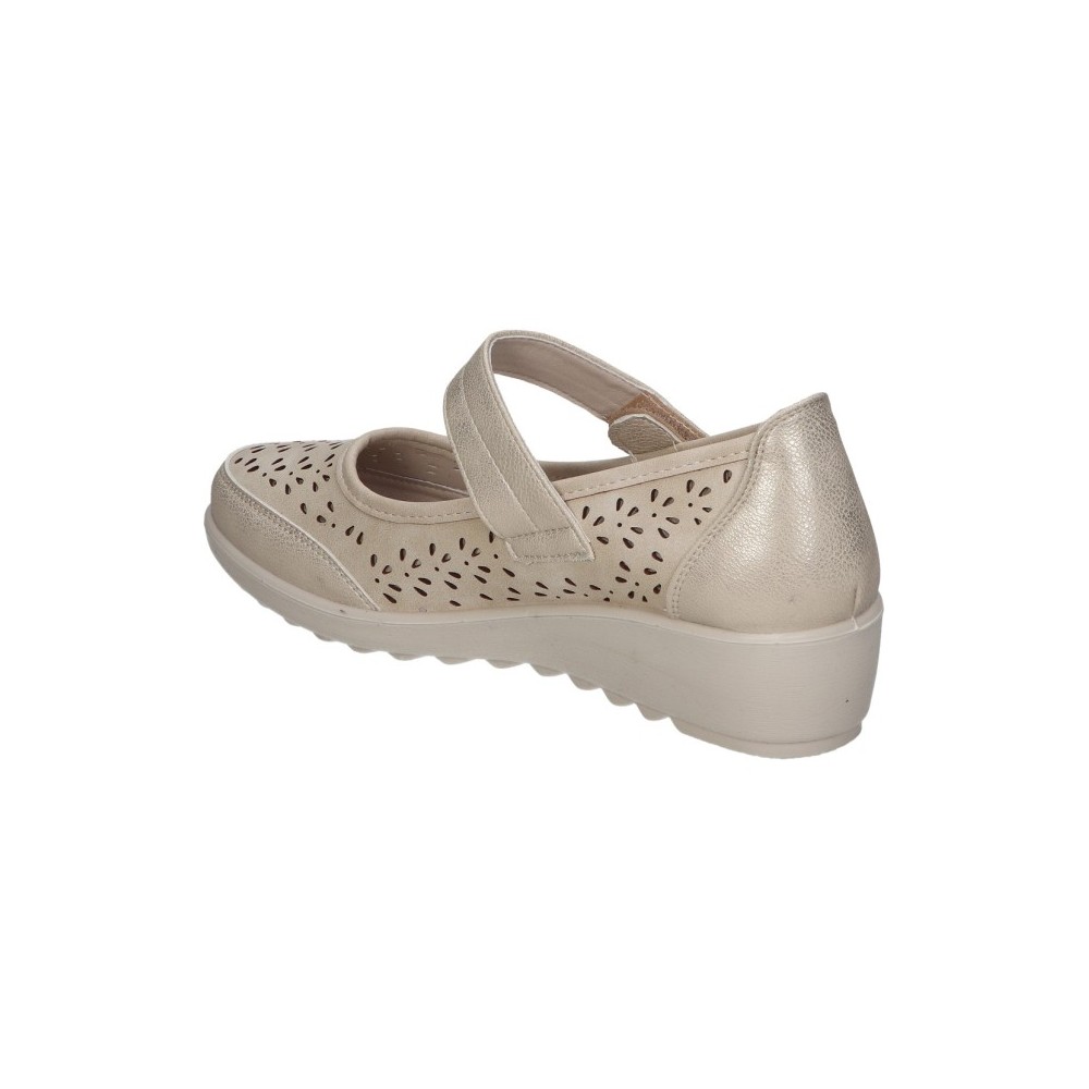 MERCEDES CUÑA PICADA BEIG