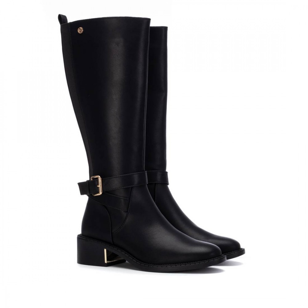BOTA ALTA HEBILLA TOBILLO NEGRO