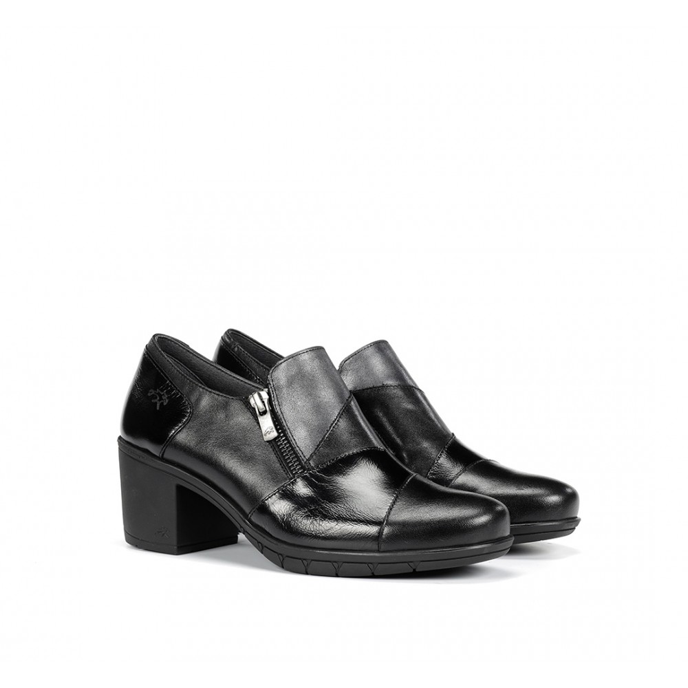ZAPATO CON CREMALLERA LATERAL NEGRO