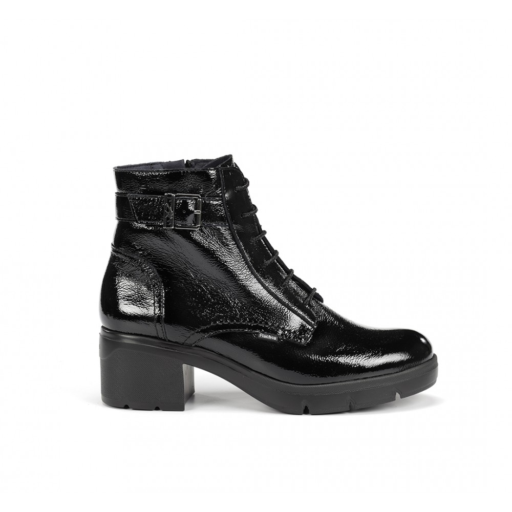 BOTIN CORDON Y HEBILLA CHAROL NEGRO BOTIN CORDON Y HEBILLA CHAROL NEGRO