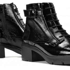 BOTIN CORDON Y HEBILLA CHAROL NEGRO