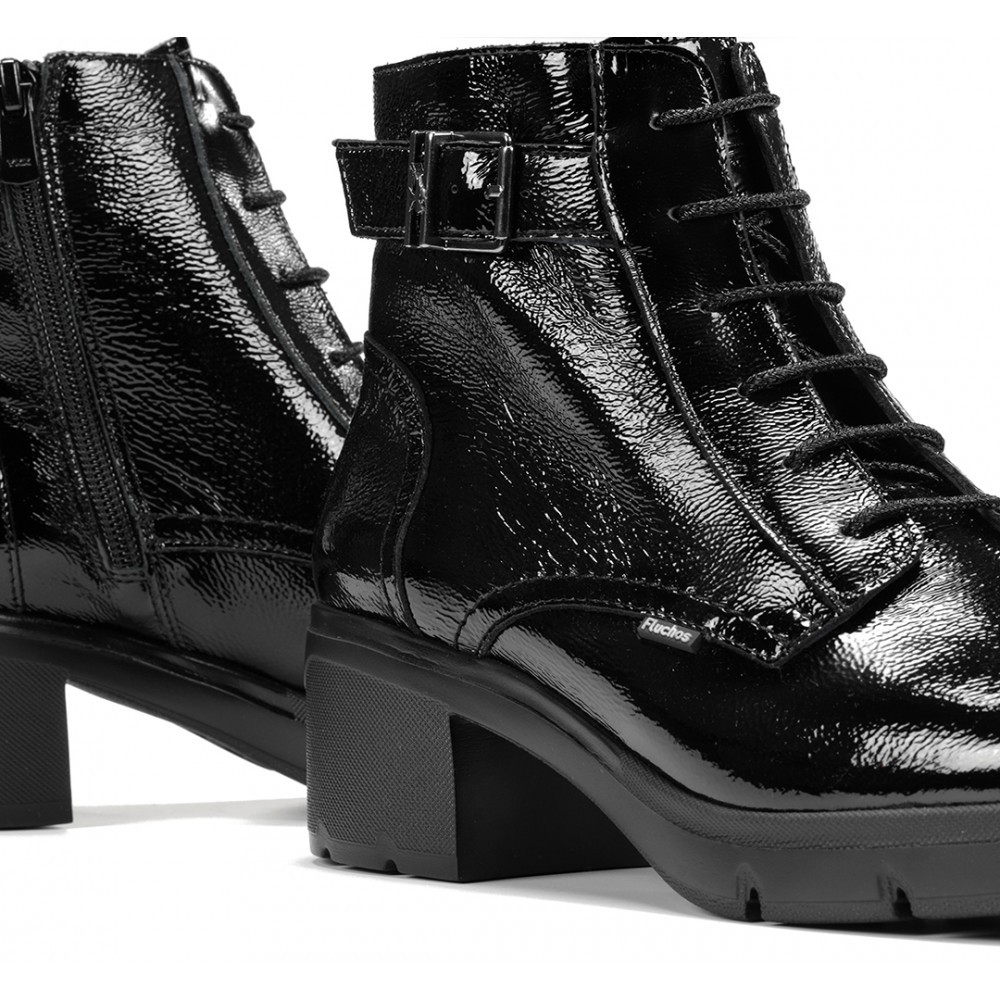 BOTIN CORDON Y HEBILLA CHAROL NEGRO BOTIN CORDON Y HEBILLA CHAROL NEGRO