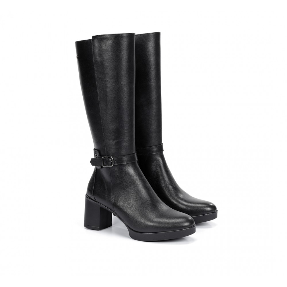 BOTA ALTA HEBILLA TOBILLO NEGRO