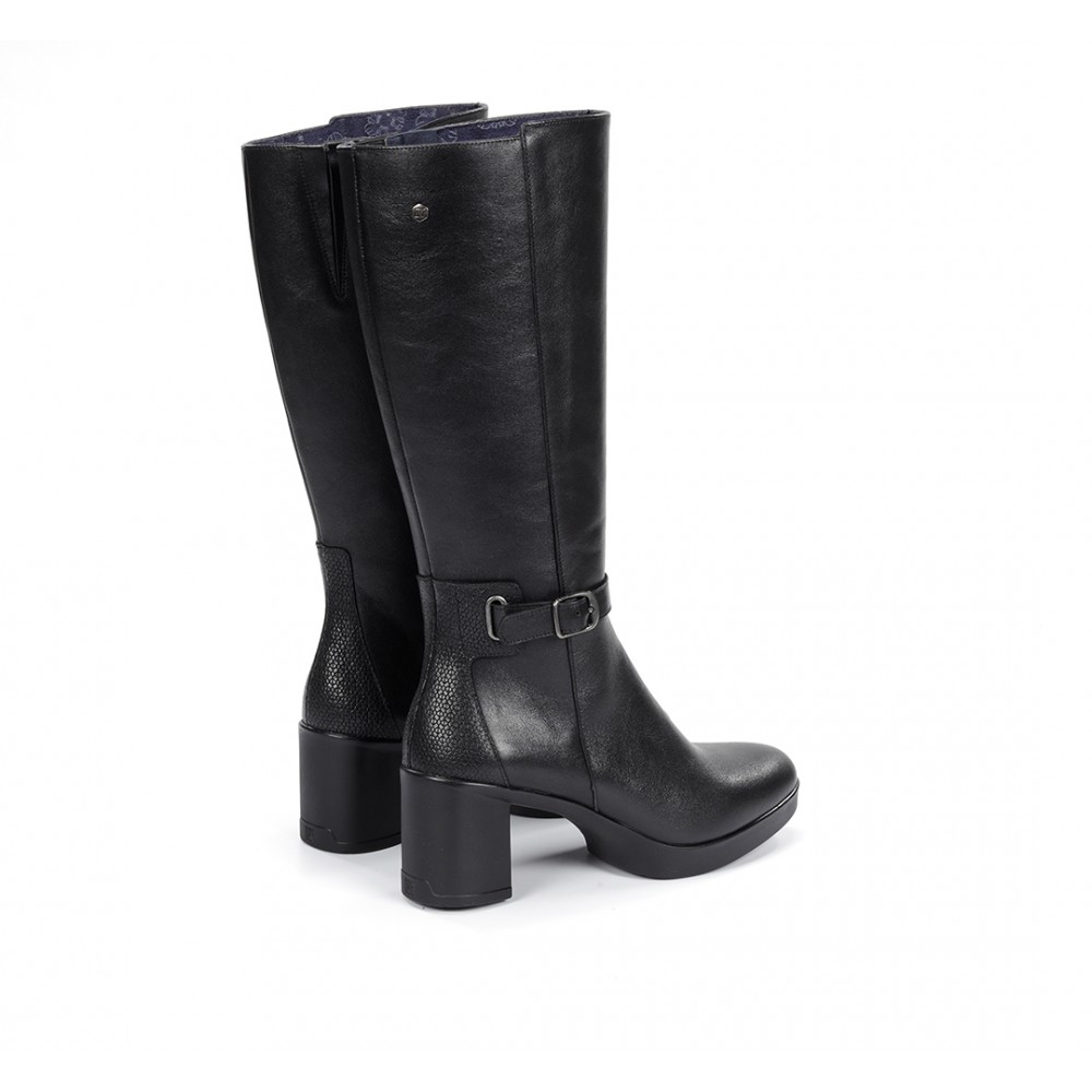 BOTA ALTA HEBILLA TOBILLO NEGRO