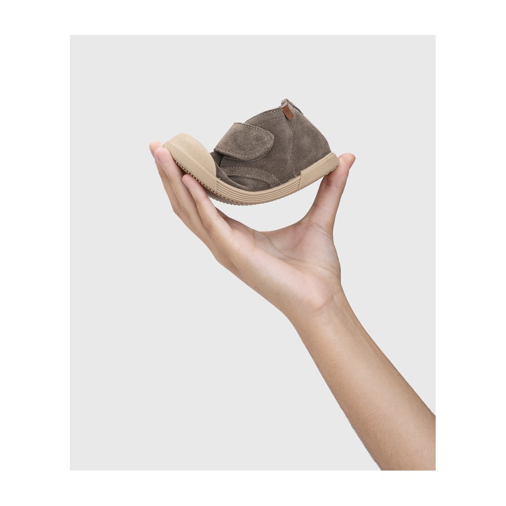 BOTITA VELCRO SERRAJE BAREFOOT TOPO