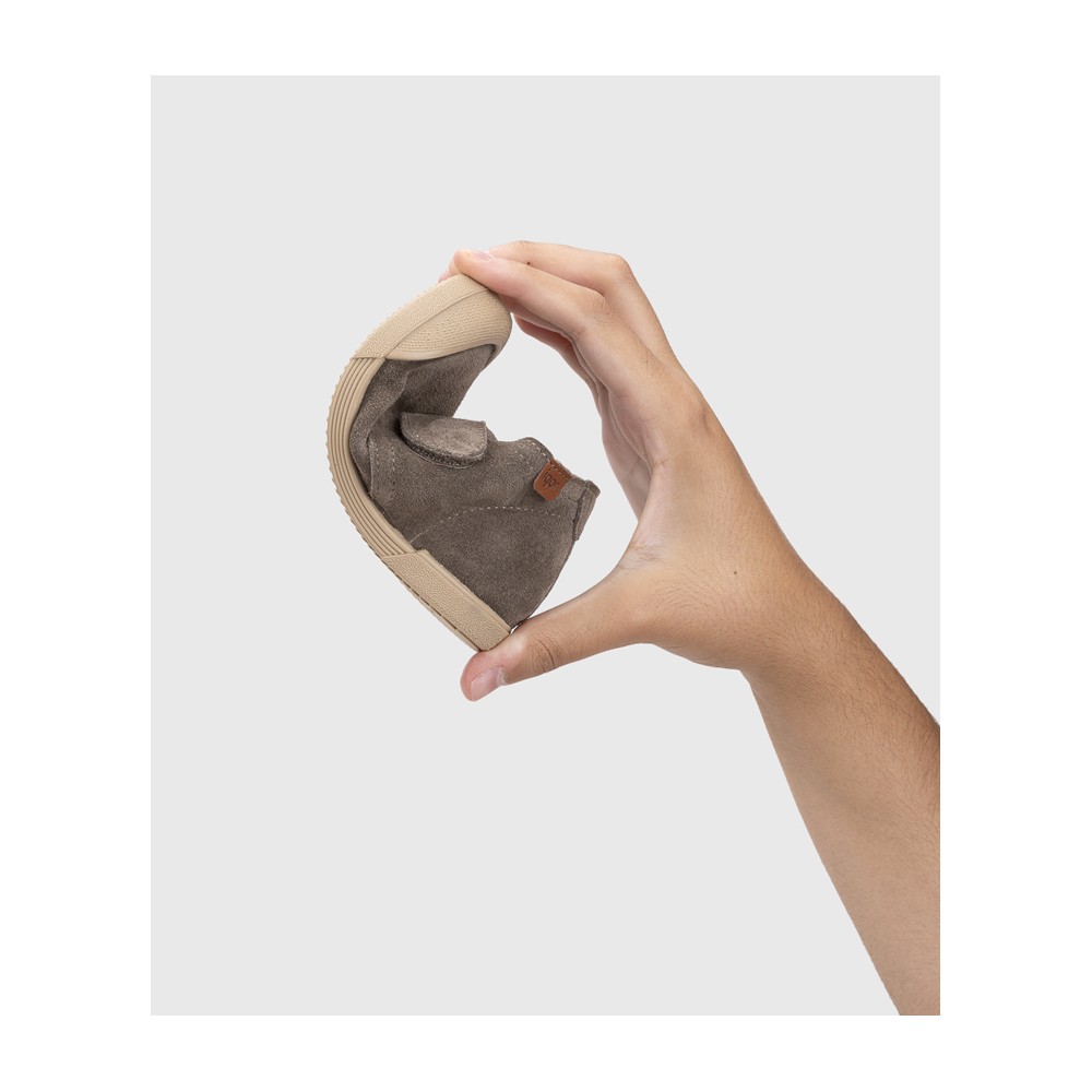 BOTITA VELCRO SERRAJE BAREFOOT TOPO