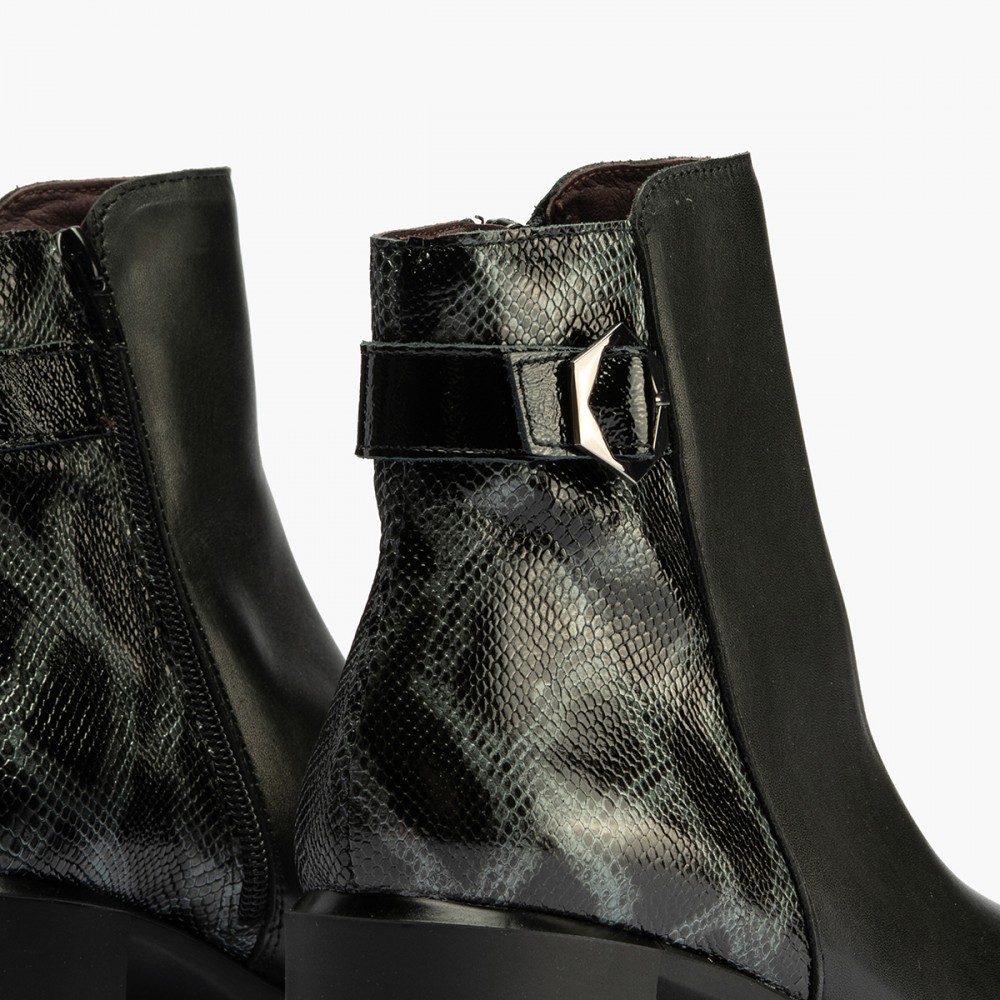BOTIN HEBILLA CUELLO NEGRO