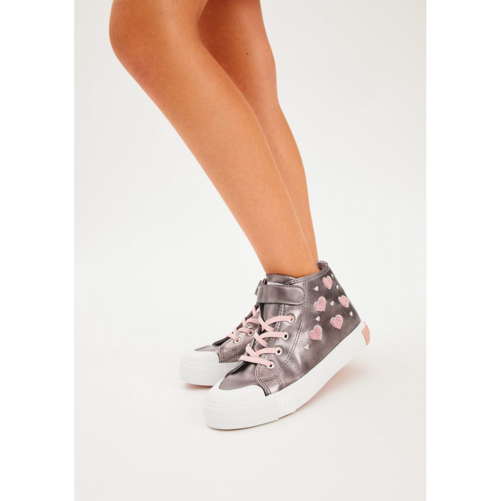 SNEAKERS BOTA CORAZONES SILVER