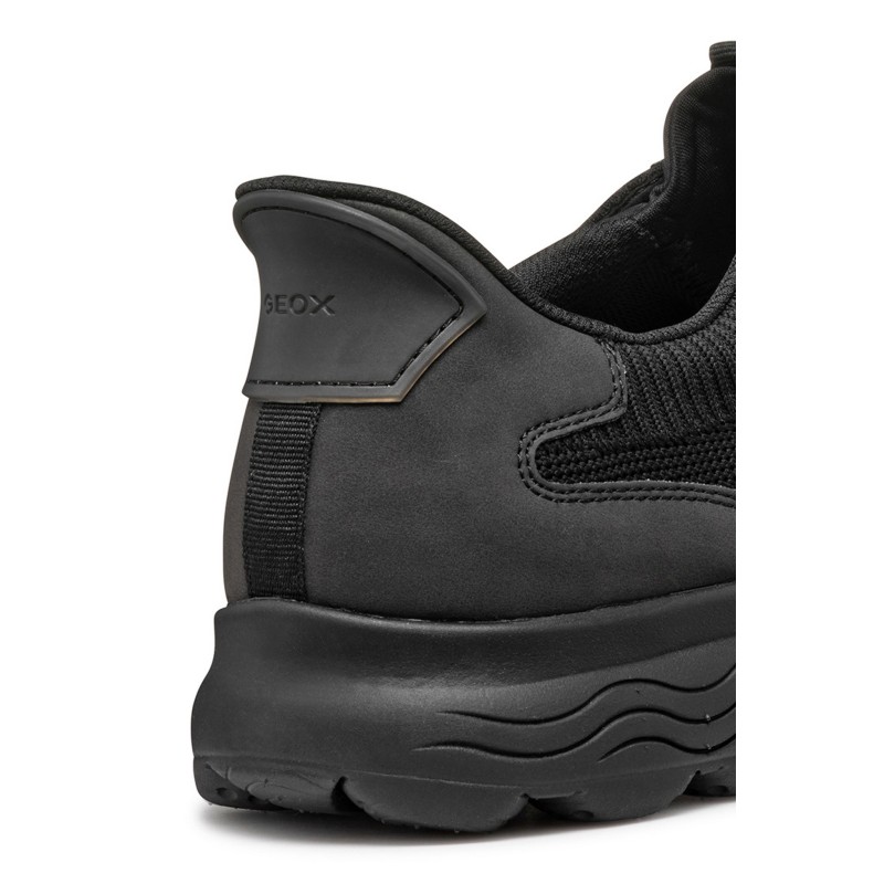 DEPORTIVO BLACK