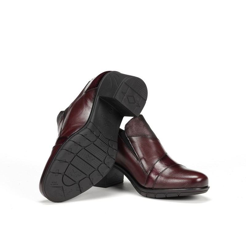 ZAPATO CON CREMALLERA LATERAL BURDEOS