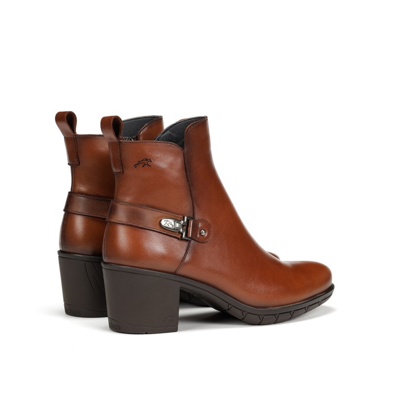 BOTIN ADORNO TOBILLO CUERO