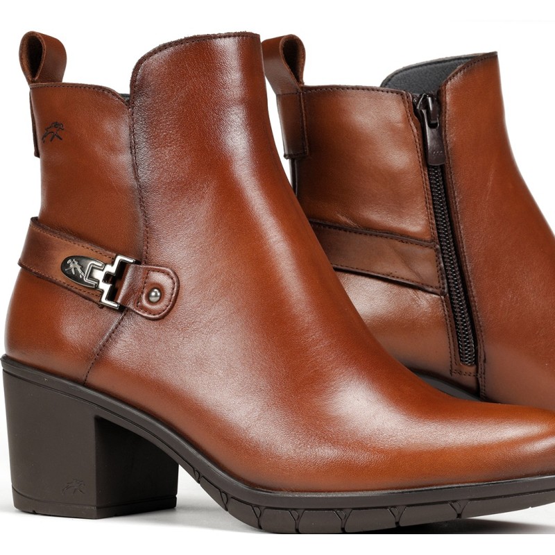 BOTIN ADORNO TOBILLO CUERO