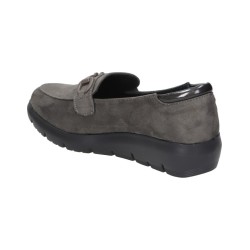MOCASIN CONFORT ADORNO CADENA TAUPE