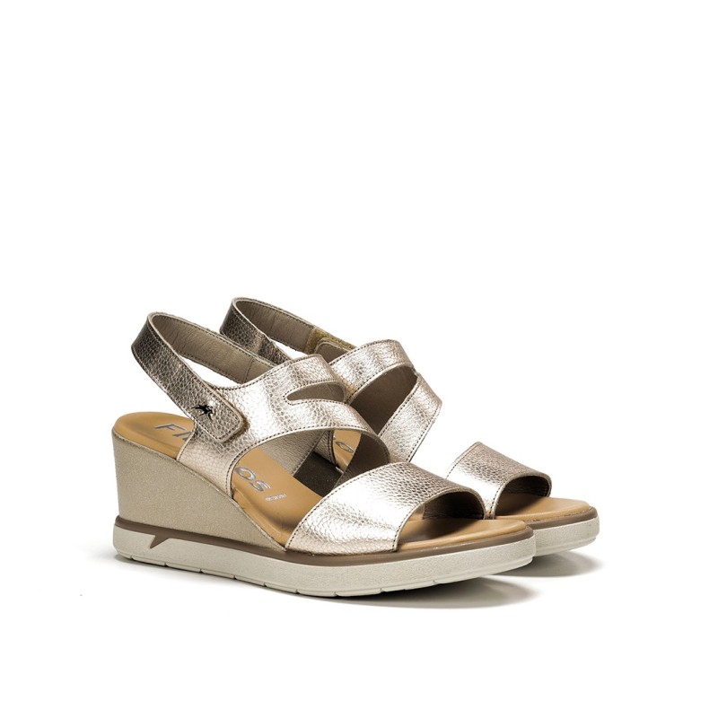 SANDALIA LAMINADO PLATINO