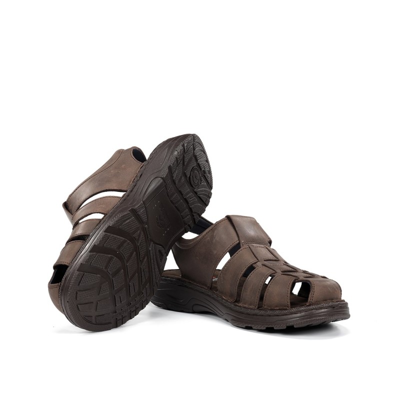 SANDALIA CERRADA MARRON