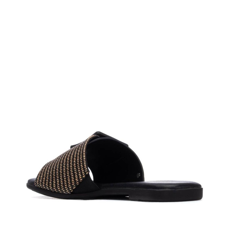 SANDALIA PALA ADORNO NEGRO