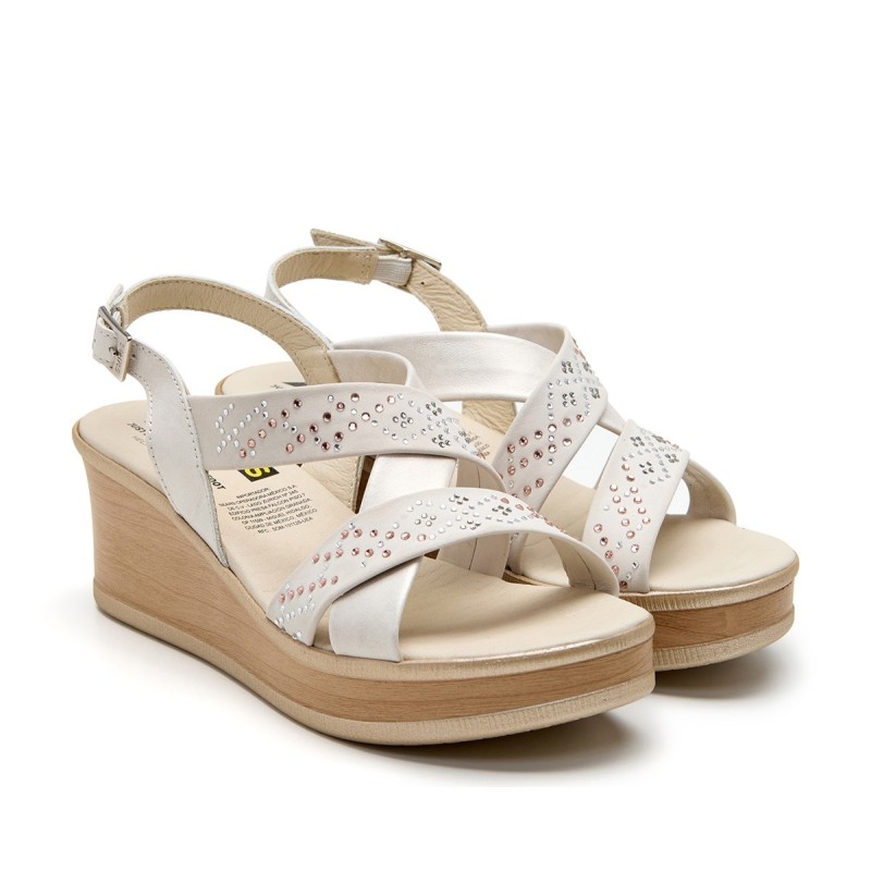 SANDALIA CRUZADA CREMA-LINO