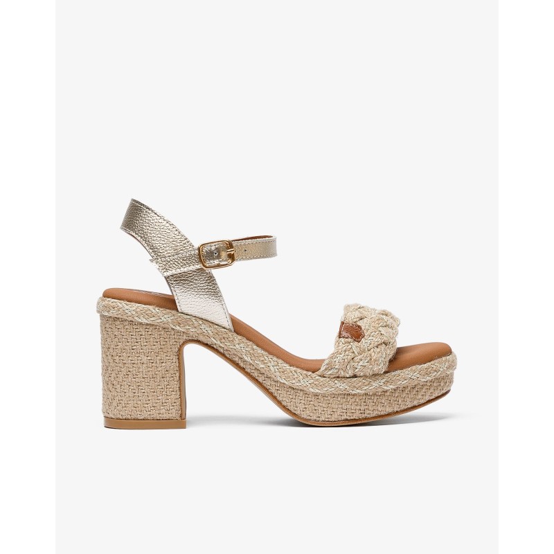 SANDALIA TACON Y PLATAFORMA YUTE ORO