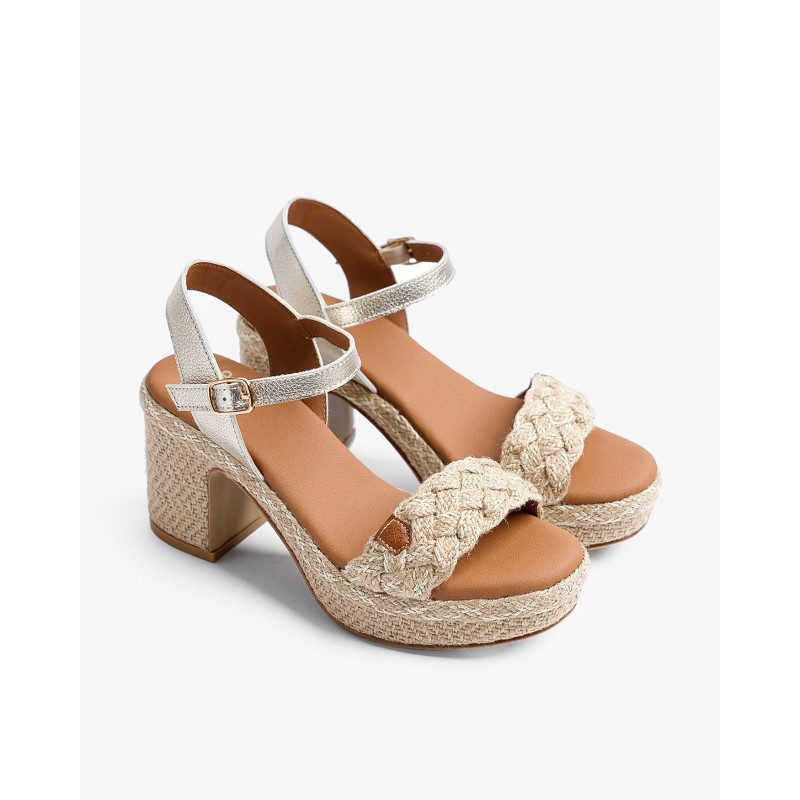SANDALIA TACON Y PLATAFORMA YUTE ORO