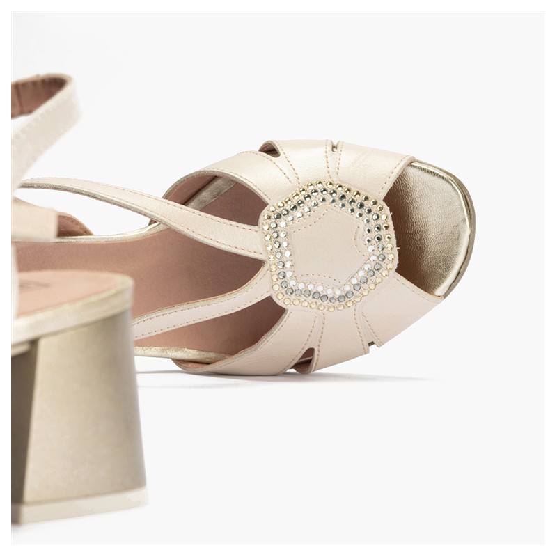 SANDALIA CRISTALES ORO