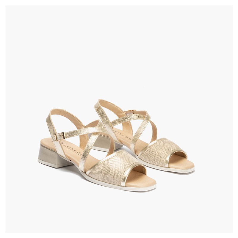 SANDALIA PALA TALON DE TIRA ORO