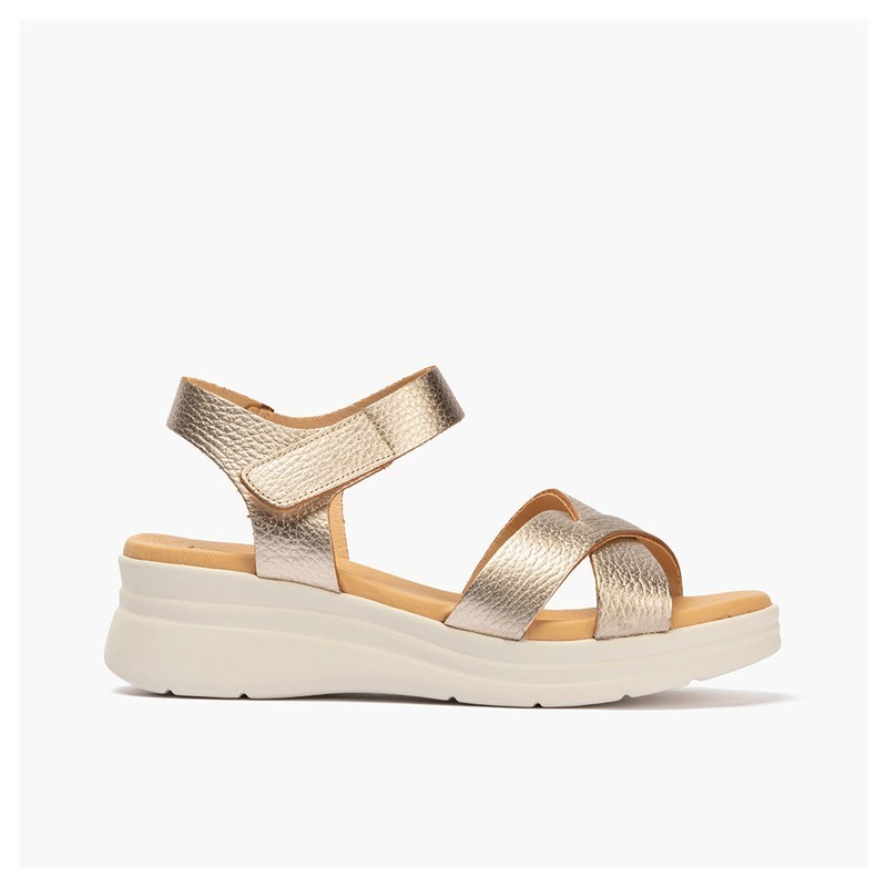 SANDALIA PALA CRUZADA ORO