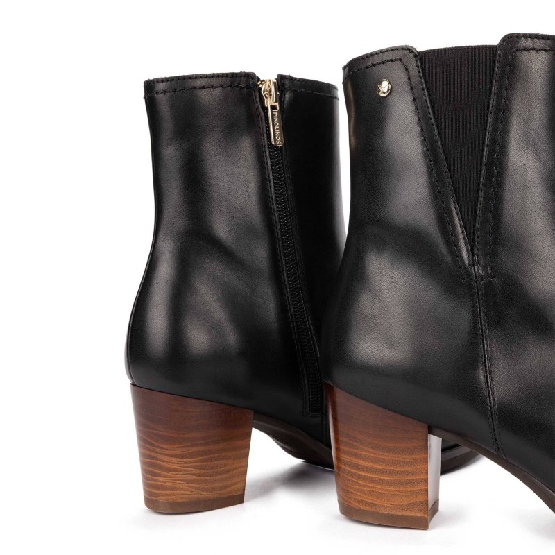 BOTIN ELASTICO LATERAL NEGRO