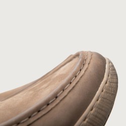 ZAPATO CON ELASTICO TAUPE